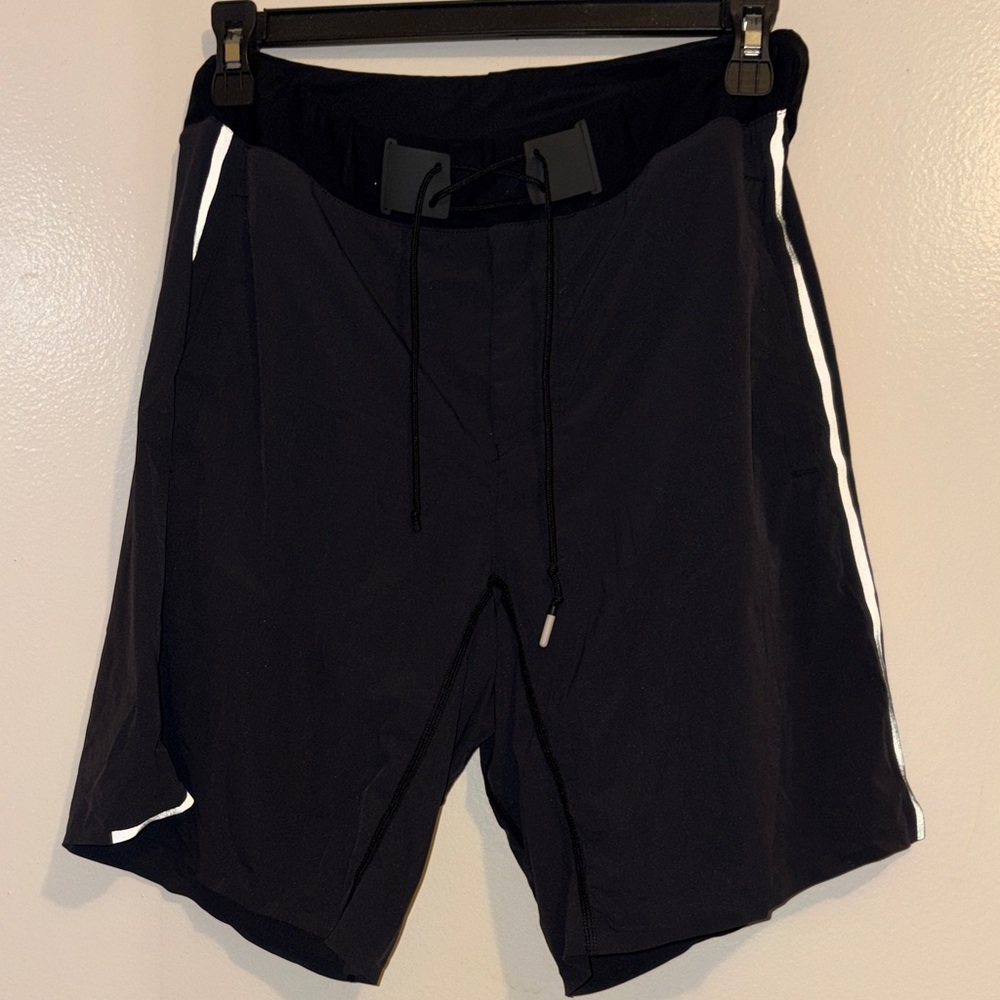 On Cloud Running Hybrid Shorts